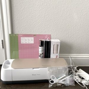 *SOLD*Cricut Maker 2 -Rose Gold